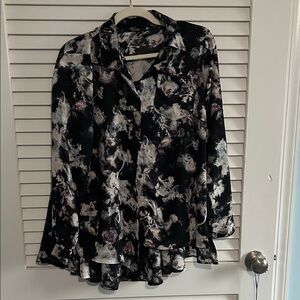 Simply Vera Vera Wang Floral Black and White Blouse